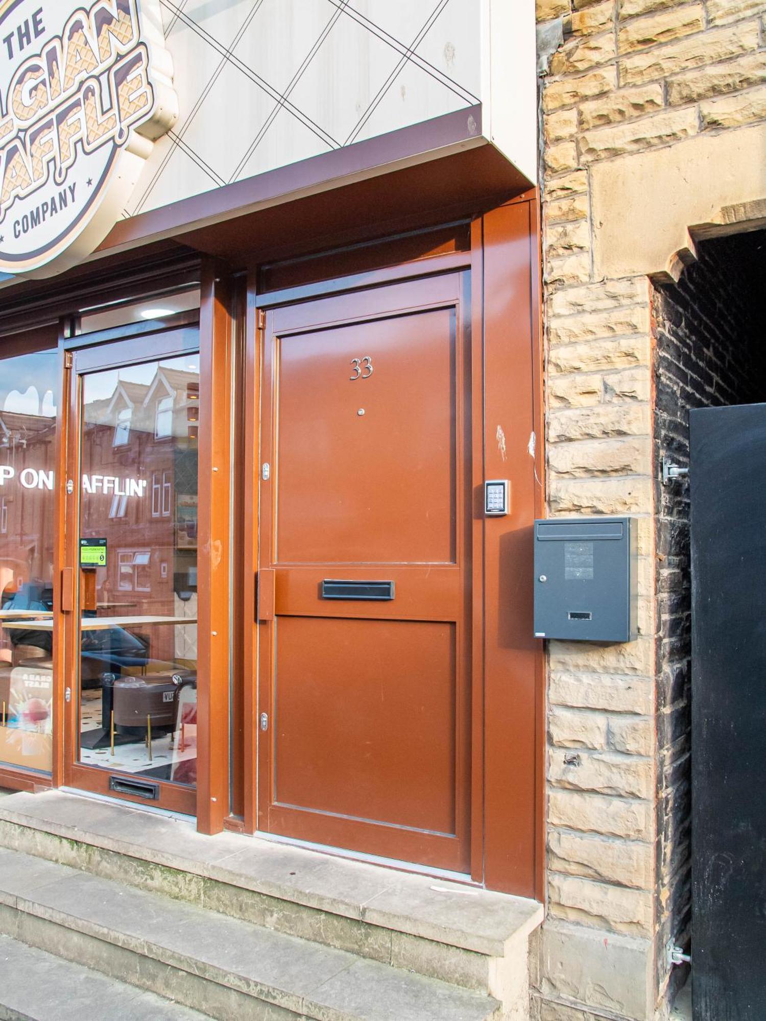 Belgian Studio Apt 2 Huddersfield Kültér fotó